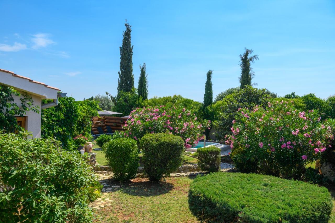 Haus Rustica Villa Pula Ngoại thất bức ảnh