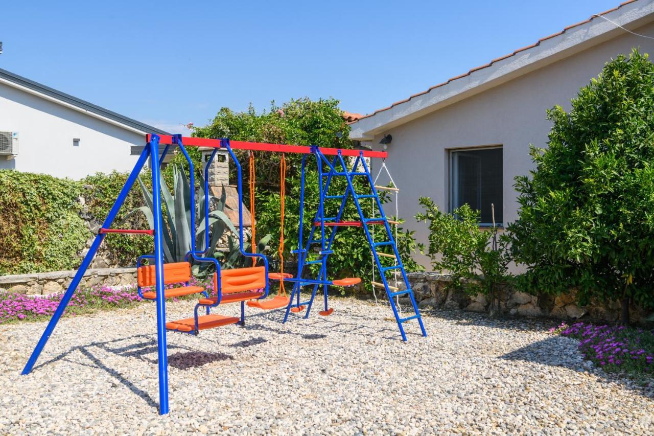 Haus Rustica Villa Pula Ngoại thất bức ảnh
